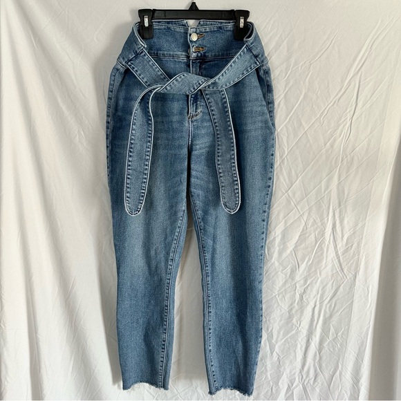 Abercrombie & Fitch Denim - Abercrombie & Fitch Ultra High Rise Super Skinny Ankle Jeans w/ Belt Size 31/12R
